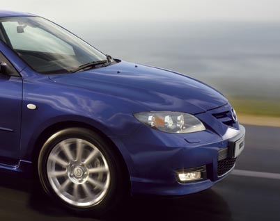 Pára choques dianteiro aerodinâmico (CS de 4 portas)