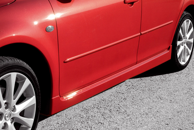 Saias laterais (HB de 5 portas, CS de 4 portas, Station Wagon)