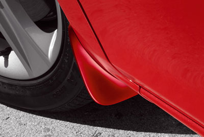 Palas das rodas traseiras (HB de 5 portas, CS de 4 portas)