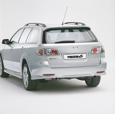 P/choques traseiro aerodinâmico (Station Wagon)